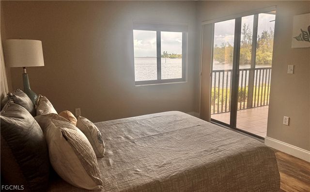 4510 N Key DR 102, North Fort Myers, FL 33903