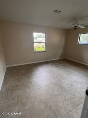 5468 W Bayshore Drive, Port Orange, FL 32127