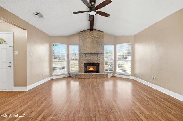 2091 Carolwood Drive, Biloxi, MS 39532