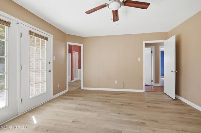 2091 Carolwood Drive, Biloxi, MS 39532