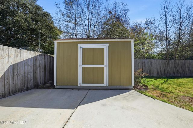 2091 Carolwood Drive, Biloxi, MS 39532