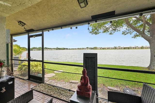 627 Banks Road 48, Margate, FL 33063