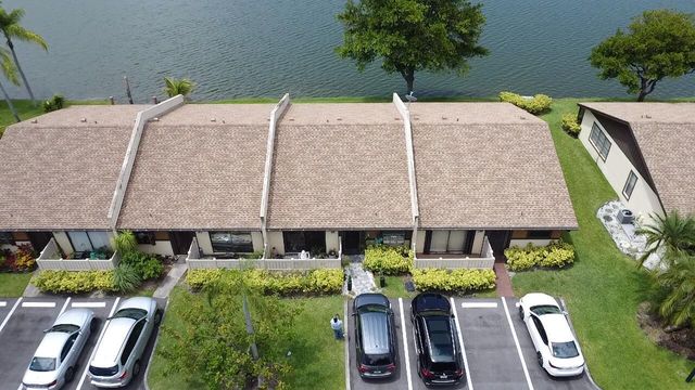 627 Banks Road 48, Margate, FL 33063