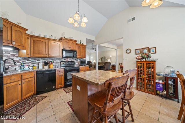 2952 Dawkins Court, Southaven, MS 38672