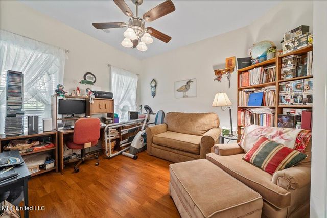 2952 Dawkins Court, Southaven, MS 38672