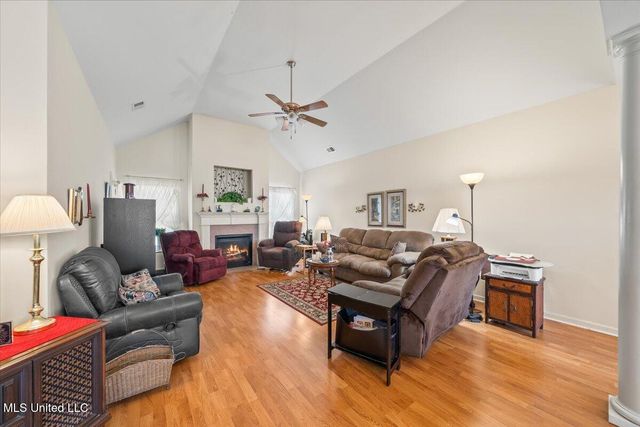 2952 Dawkins Court, Southaven, MS 38672
