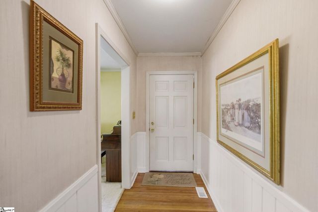 7 Dera Street, Greenville, SC 29615