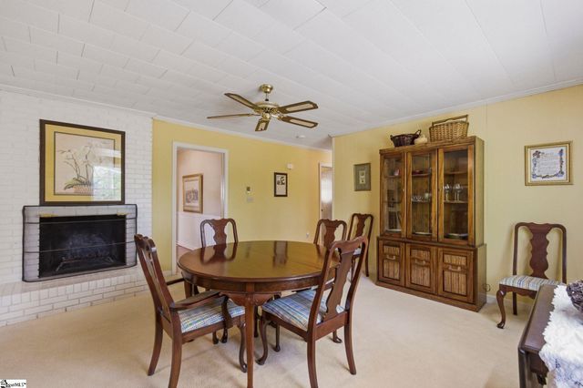 7 Dera Street, Greenville, SC 29615