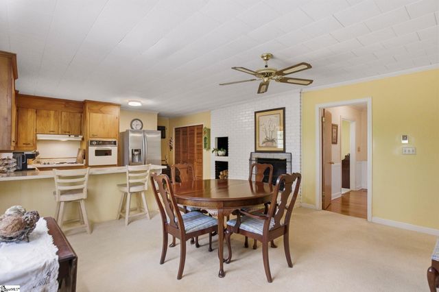7 Dera Street, Greenville, SC 29615