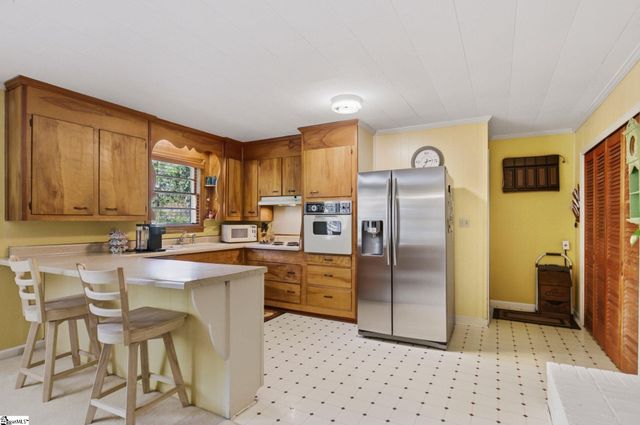 7 Dera Street, Greenville, SC 29615