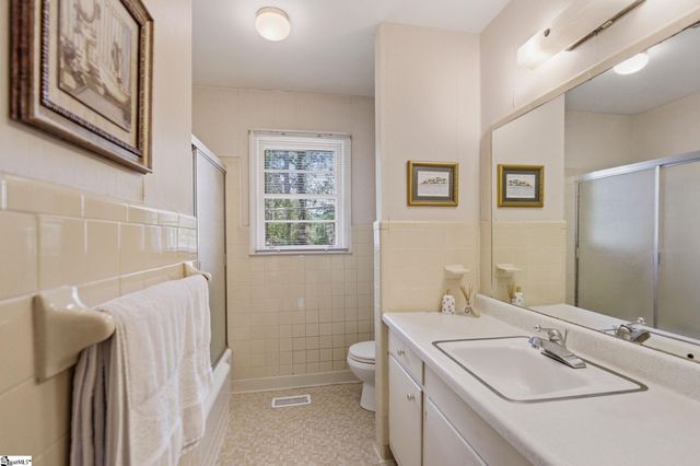 7 Dera Street, Greenville, SC 29615