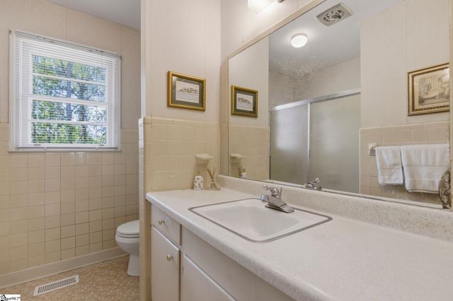 7 Dera Street, Greenville, SC 29615
