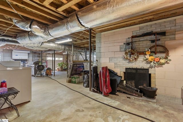 7 Dera Street, Greenville, SC 29615