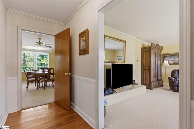 7 Dera Street, Greenville, SC 29615