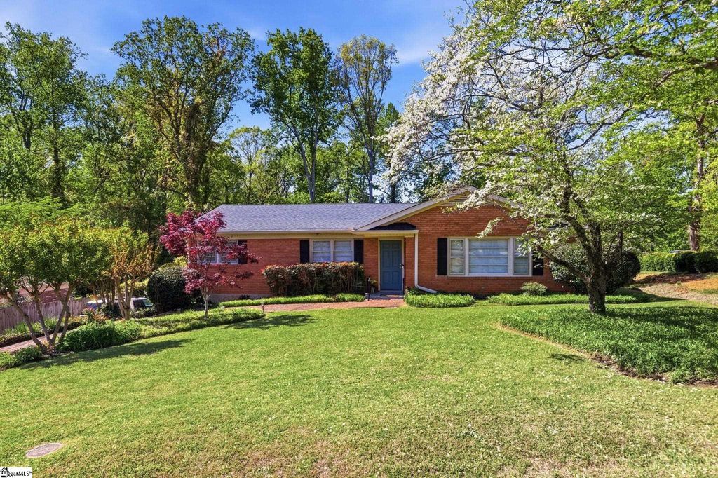 7 Dera Street, Greenville, SC 29615