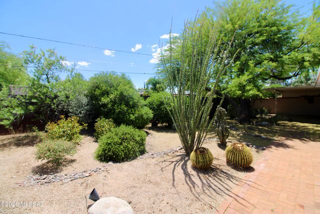 5434 E 6th Street, Tucson, AZ 85711