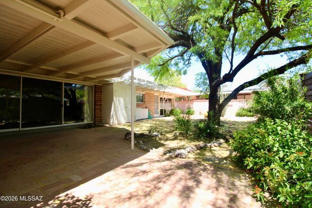 5434 E 6th Street, Tucson, AZ 85711