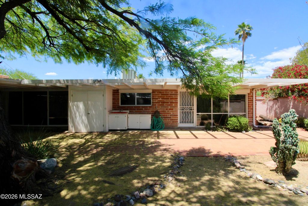 5434 E 6th Street, Tucson, AZ 85711