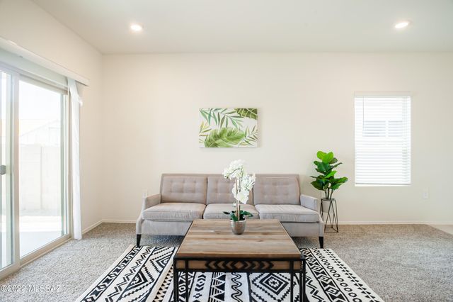 9334 W Creosote Rain Drive, Marana, AZ 85653