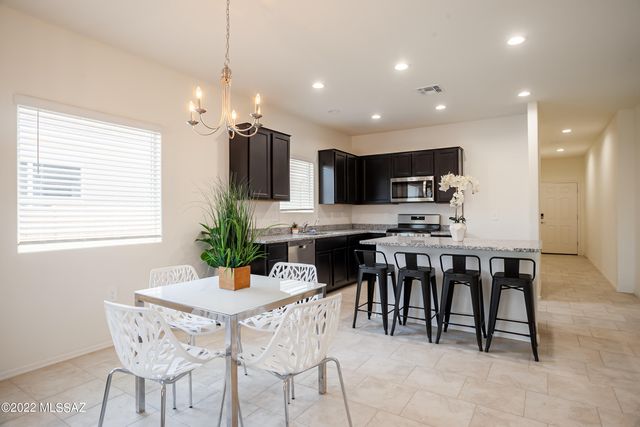 9334 W Creosote Rain Drive, Marana, AZ 85653