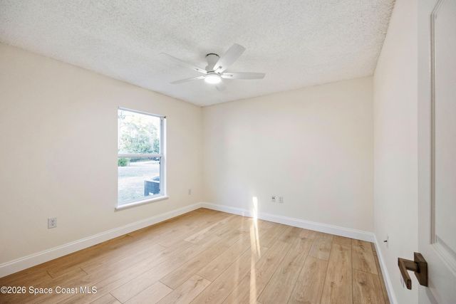 320 Wisteria Avenue NW, Palm Bay, FL 32907