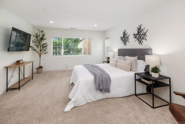 251 Saratoga Court, Vista, CA 92083