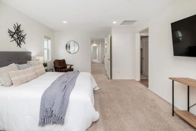 251 Saratoga Court, Vista, CA 92083