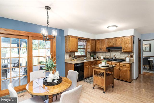111 ROBIN DR, Hamilton, NJ 08619