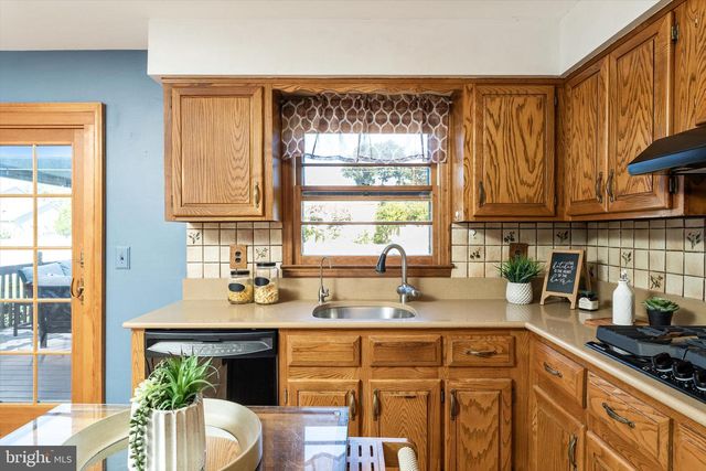 111 ROBIN DR, Hamilton, NJ 08619
