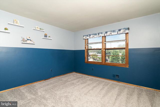 111 ROBIN DR, Hamilton, NJ 08619