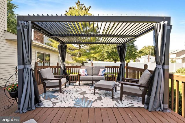111 ROBIN DR, Hamilton, NJ 08619