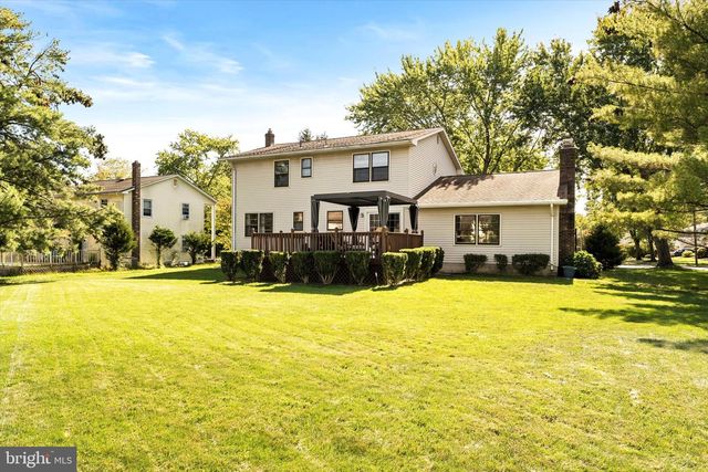111 ROBIN DR, Hamilton, NJ 08619