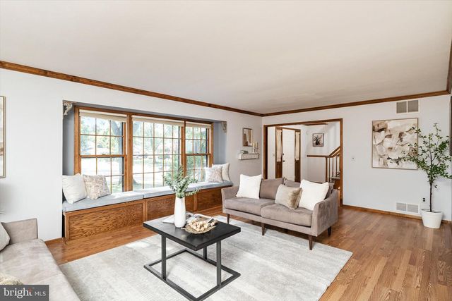 111 ROBIN DR, Hamilton, NJ 08619