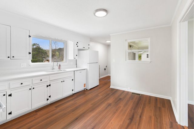 1103 Clingan Ridge Drive NW, Cleveland, TN 37312