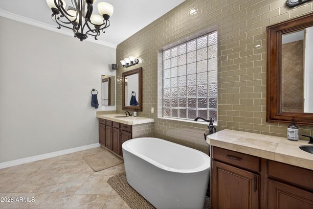 6243 S ROCHESTER Drive, Gilbert, AZ 85298