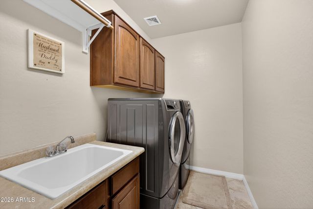 6243 S ROCHESTER Drive, Gilbert, AZ 85298