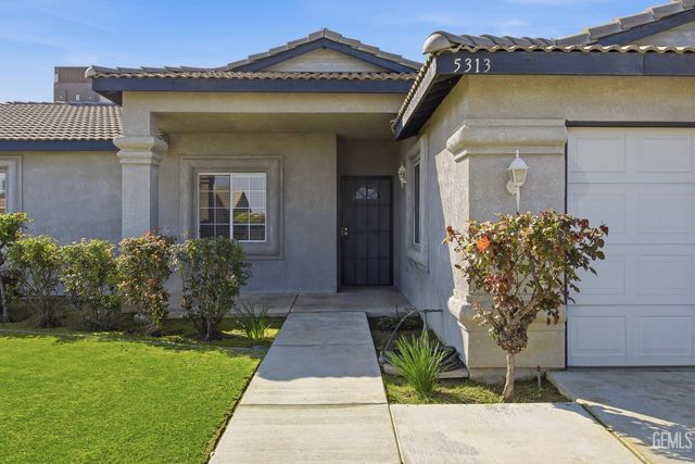 5313 Tyner Lane, Bakersfield, CA 93307