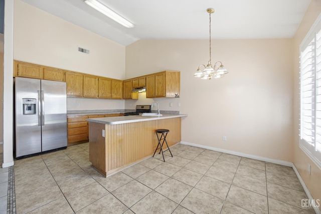 5313 Tyner Lane, Bakersfield, CA 93307