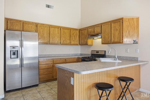 5313 Tyner Lane, Bakersfield, CA 93307