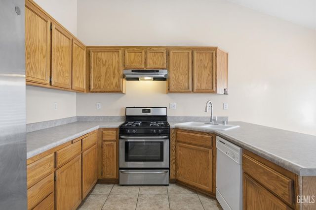 5313 Tyner Lane, Bakersfield, CA 93307