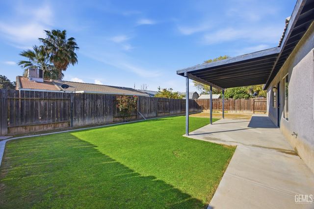 5313 Tyner Lane, Bakersfield, CA 93307