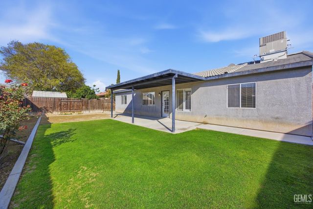 5313 Tyner Lane, Bakersfield, CA 93307