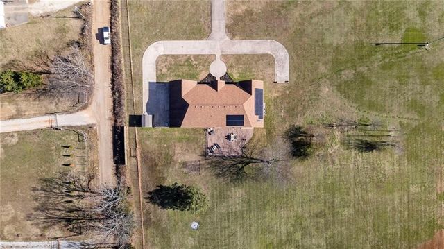 12265 Greasy Valley Road, Prairie Grove, AR 72753