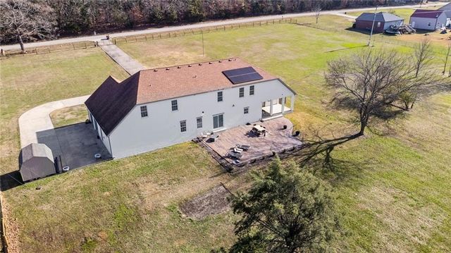 12265 Greasy Valley Road, Prairie Grove, AR 72753
