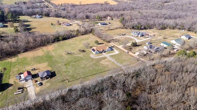 12265 Greasy Valley Road, Prairie Grove, AR 72753