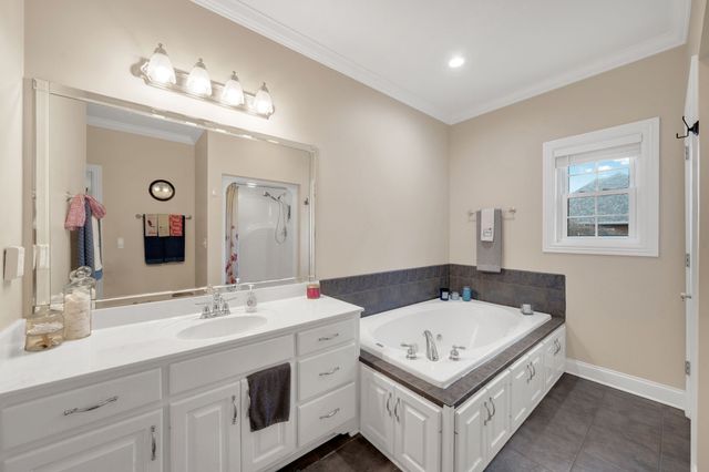 495 Favre Cir, Winchester, TN 37398