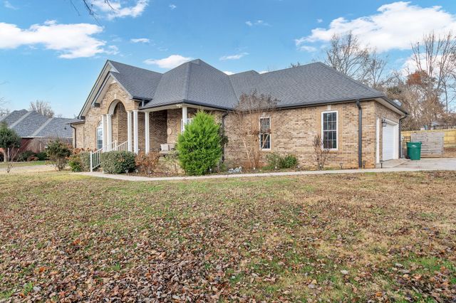 495 Favre Cir, Winchester, TN 37398