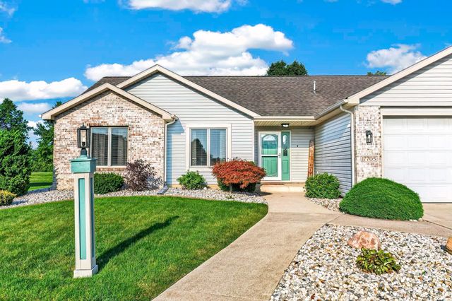 17705 Juniper Lane, Leo, IN 46765