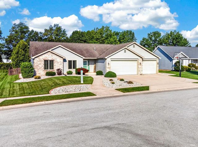 17705 Juniper Lane, Leo, IN 46765