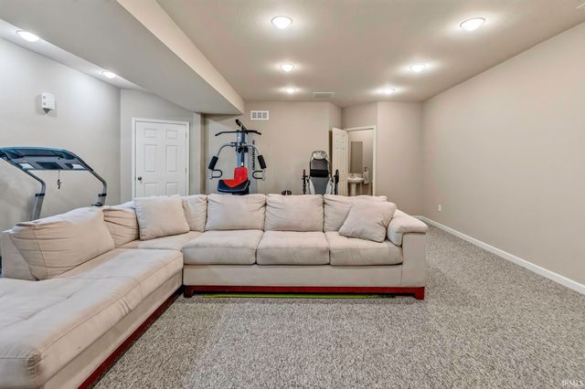 17705 Juniper Lane, Leo, IN 46765